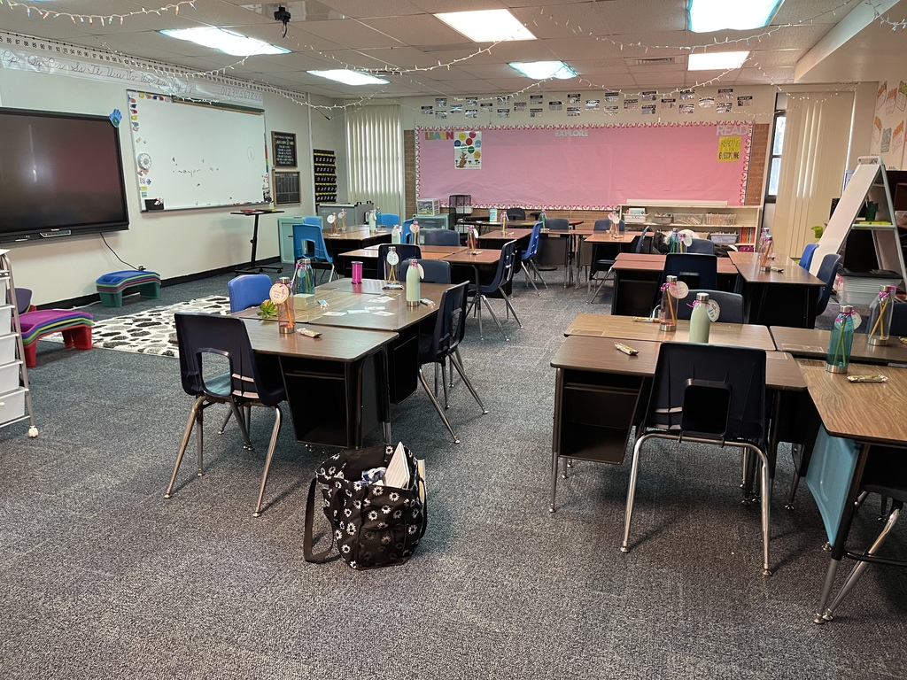 Mrs. Richers:   This room is READY😃!!